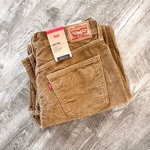 NWT Levi’s Corduroy Low Pro Jeans 30x30